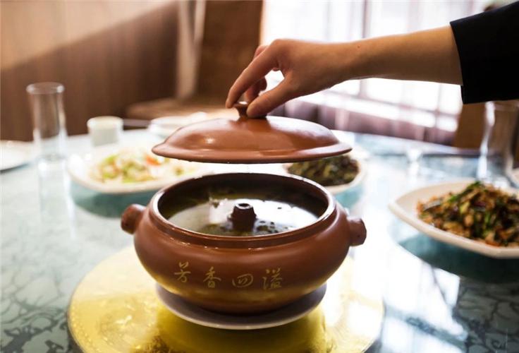 了解昭通，或许你该从一锅天麻汽锅鸡开始